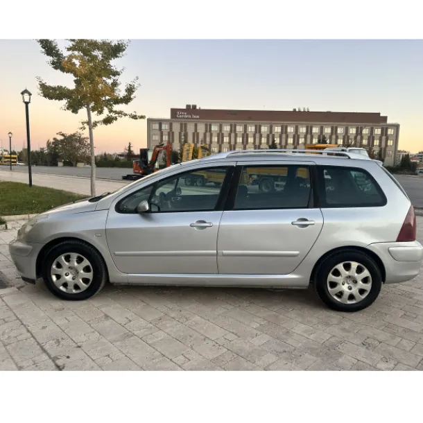 2004 PEJO 307 sw 270.000 km