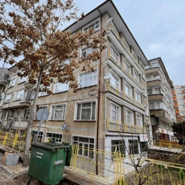 KONEVİ MAHALLESİ'NDE 3+1 140 M2 SATILIK DAİRE