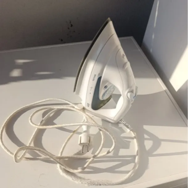 Buharlı Ütü, 2400W, 160 g